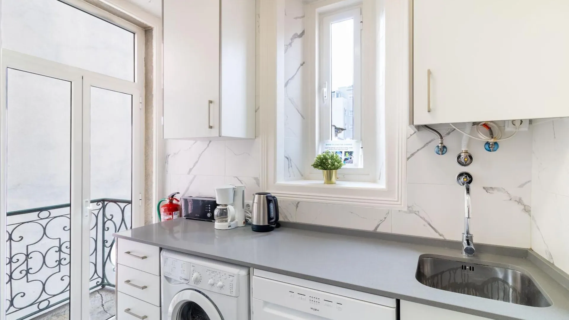 Restauradores By Central Hill Apartments Lisboa