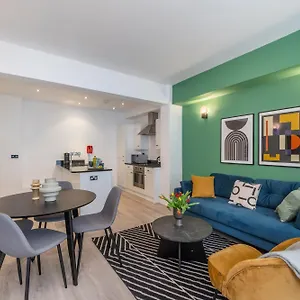 https://apt-kula-tower-bridge.brighton-hotels-england.com